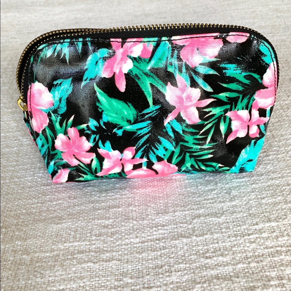 3 for $15 ⭐️ Jungle Floral Small Cosmetic Makeup Bag in Black and Pink